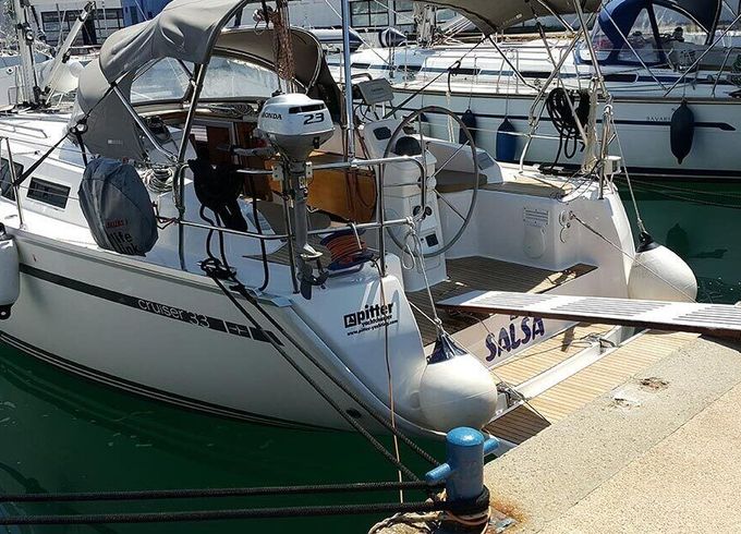 Sailboat Bavaria Bavaria Cruiser 33 9.99m