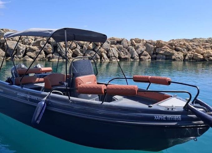 Motorboat KAREL ITHACA 550 30hp