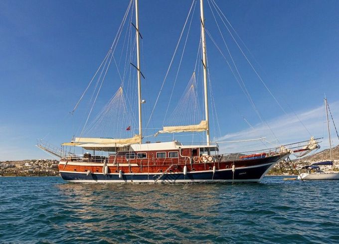 Gulet CUSTOM 2003 32m