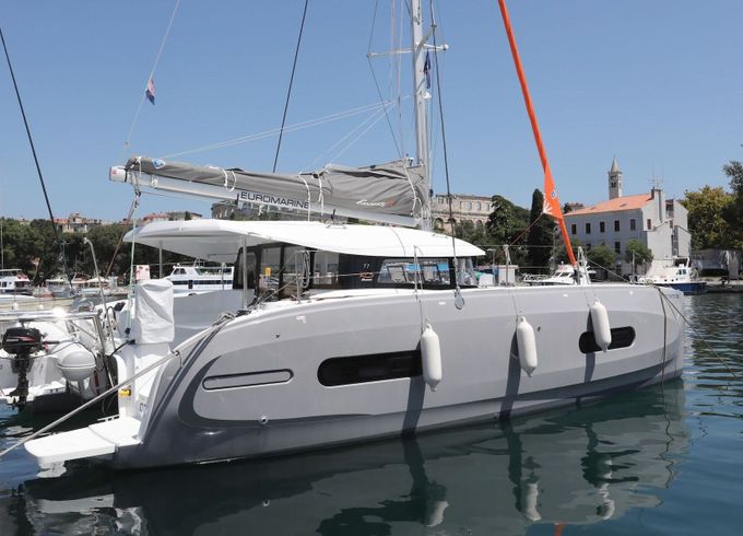 Catamaran Jeanneau Excess 11 11m