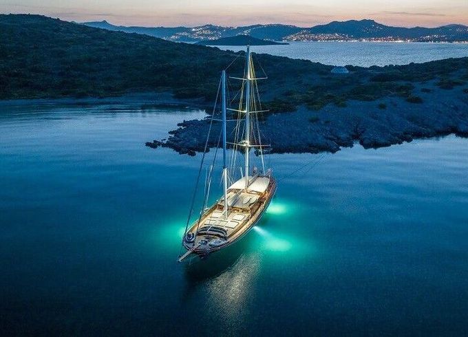 Gulet MT-13  35 meters 5 cabins 2008 35m