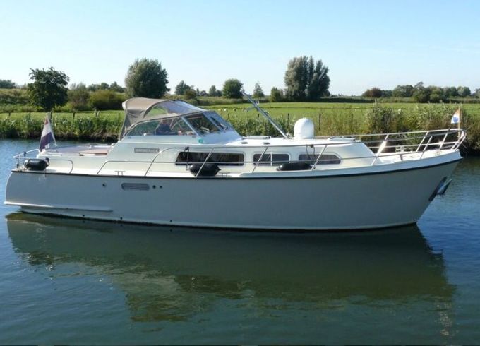 Houseboat Delos Cruiser 1100 50hp