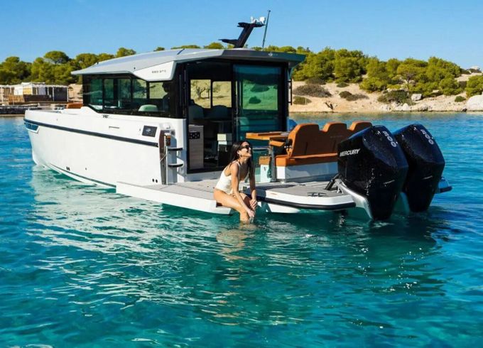 Motorboat Saxdor 320 GTC 450hp