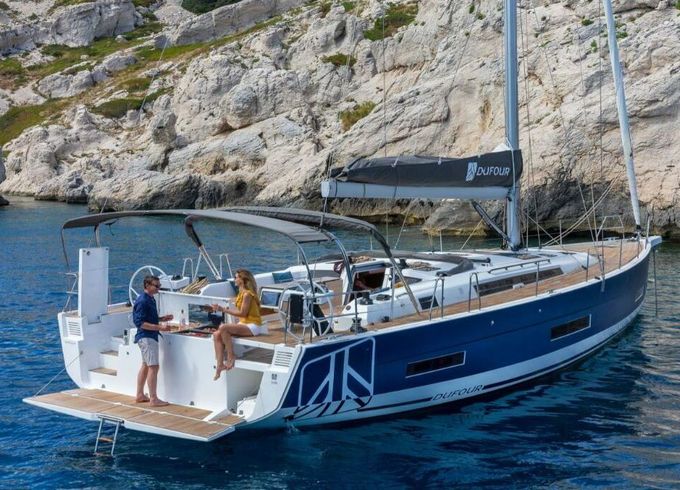 Sailboat Dufour 530 16.35m