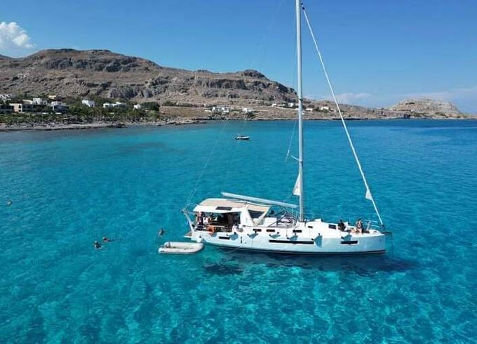 Sailboat Jeanneau Sunloft 47 16m