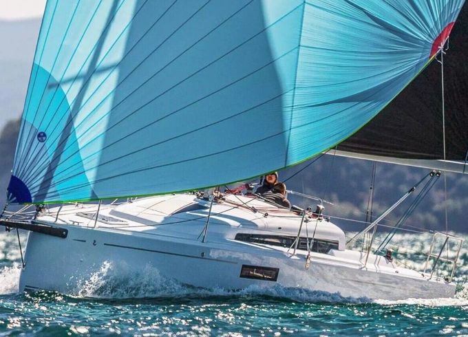 Sailboat Beneteau First 30 10.33m