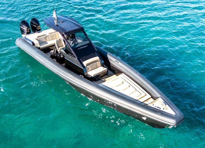 Motorboat Technohull 38 Grand Sport 600hp