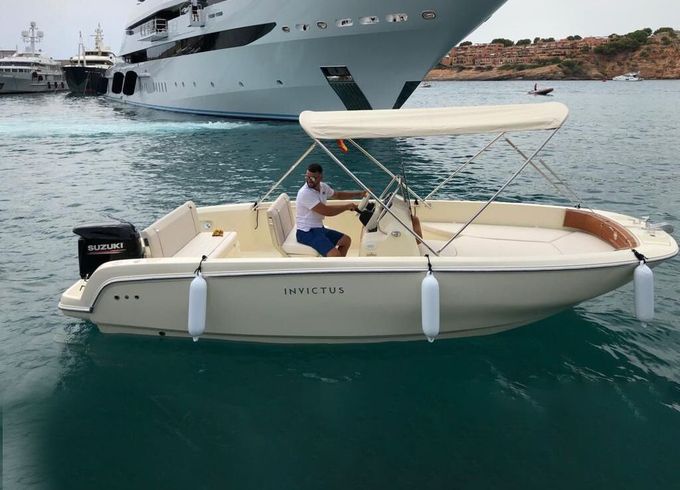 Motorboat Invictus 190 SX 115hp
