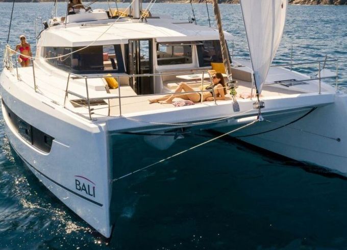 Catamaran Bali 4.2 12.84m