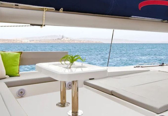 Catamaran Moorings 4500L/10 13m