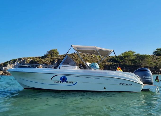 Motorboat PACIFIC CRAFT OPEN 670 200CV YAMAHA 200hp