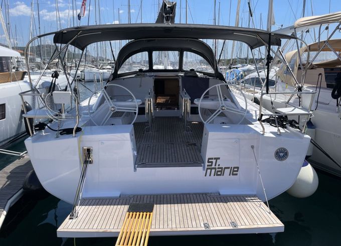 Sailboat Elan Marine Elan Impression 43 13m