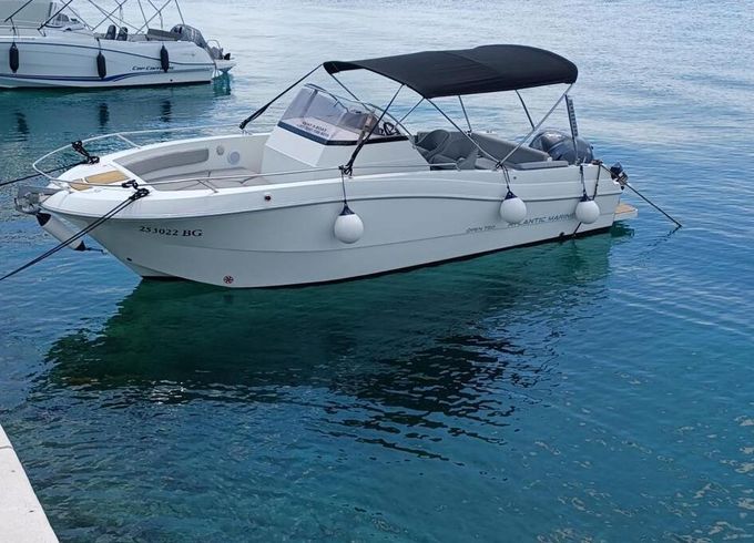 Motorboat AtlantiC 750 open