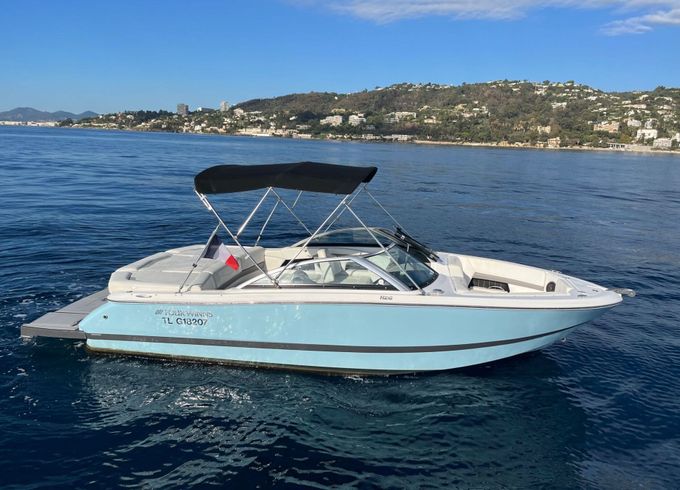 Motorboat Four Winns H210 280hp