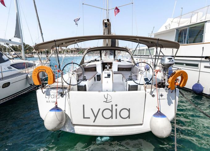 Sailboat Jeanneau Sun Odyssey 490 14.42m