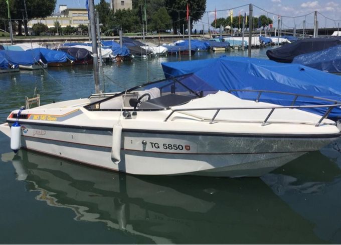 Motorboat Rio open 540 135hp