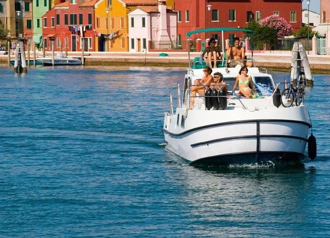 Houseboat New Con Fly TWINS 40hp