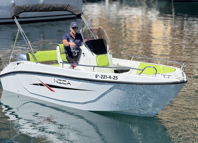 Motorboat Trimarchi Nica 15hp