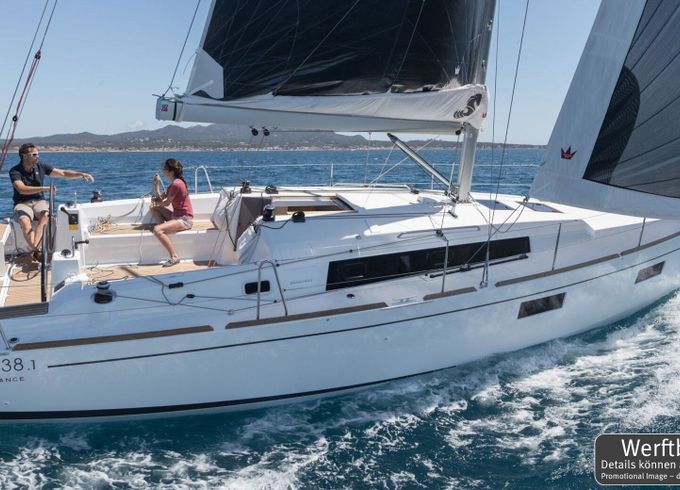 Sailboat Bénéteau Oceanis 38.1 - 2 cab. 11m