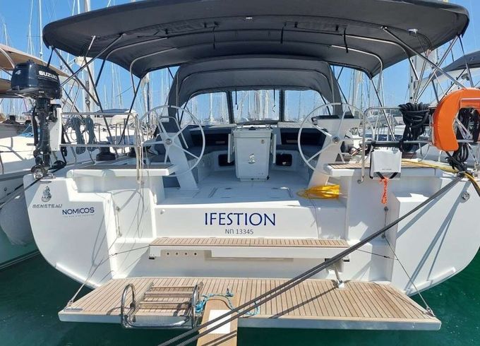 Sailboat Beneteau Oceanis 51.1 15m