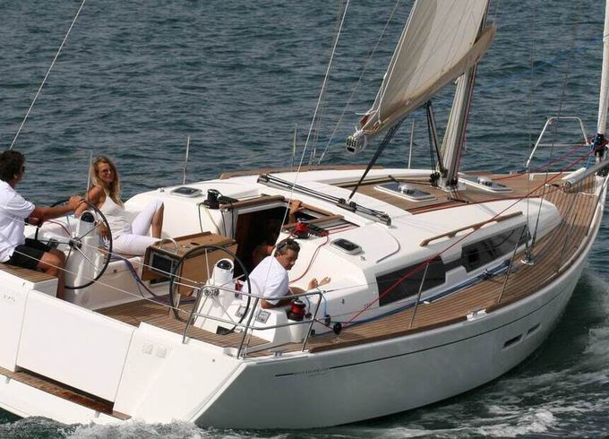 Sailboat Dufour Dufour 375 11.2m