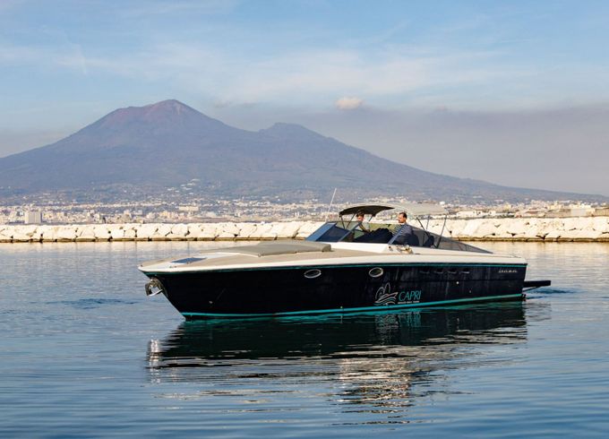 Motorboat Itama 38 900hp
