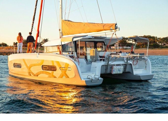 Catamaran Excess 11 11m