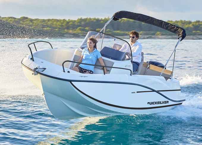 Motorboat Quicksilver 605 Activ Open 150hp