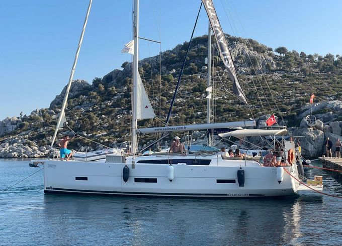 Sailboat Dufour Dufour 430 Grand Large 13m