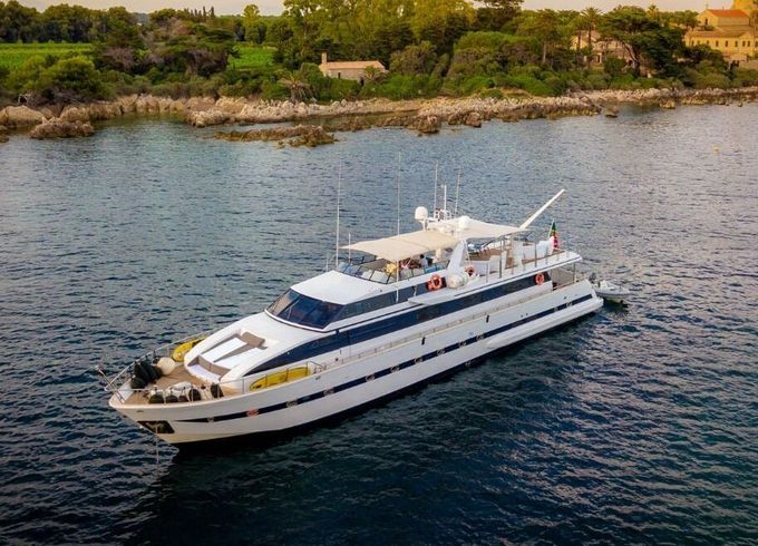 Motor yacht Versilcraft 31