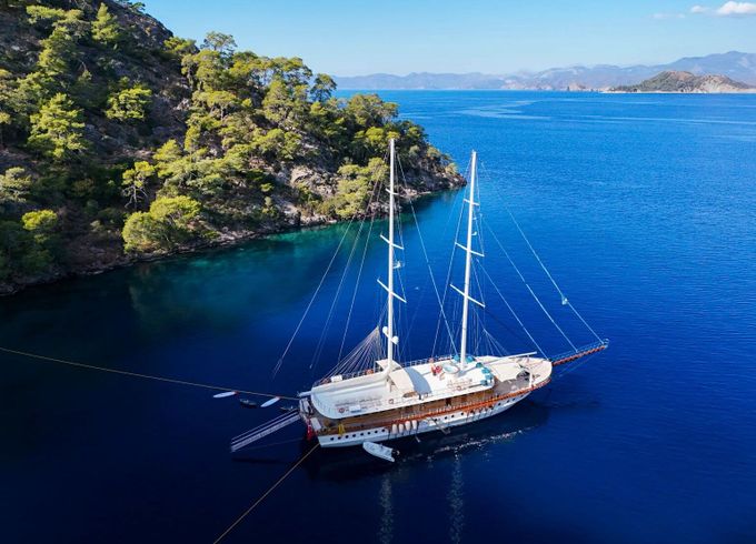 Sailing yacht QUEEN ATLANTIS KETCH 36m