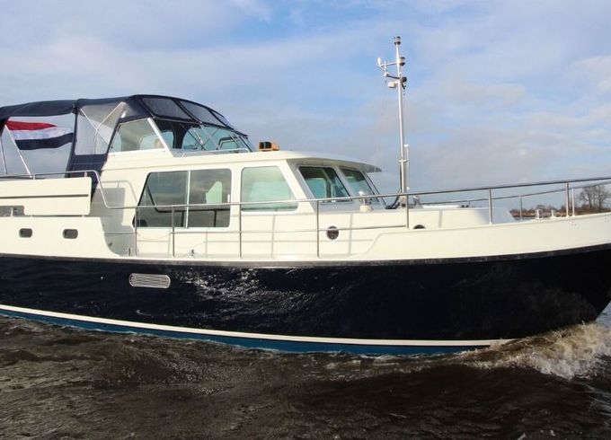 Houseboat Veha Euroclassic 145hp