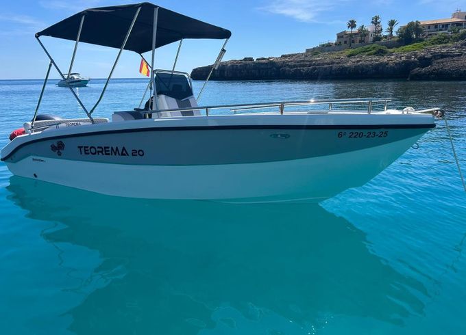 Motorboat Teorema Open 20 apta licencia navegación 115hp