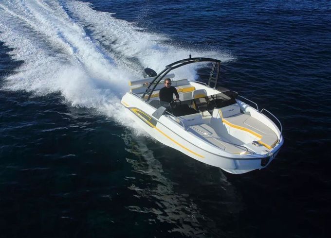 Motorboat Beneteau Flyer 6.6 sportdeck