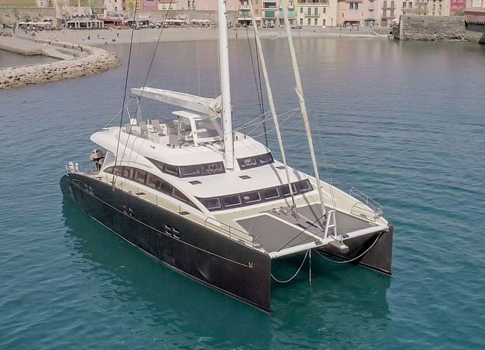 Sailing yacht Sunreef Sunreef 82 23.99m