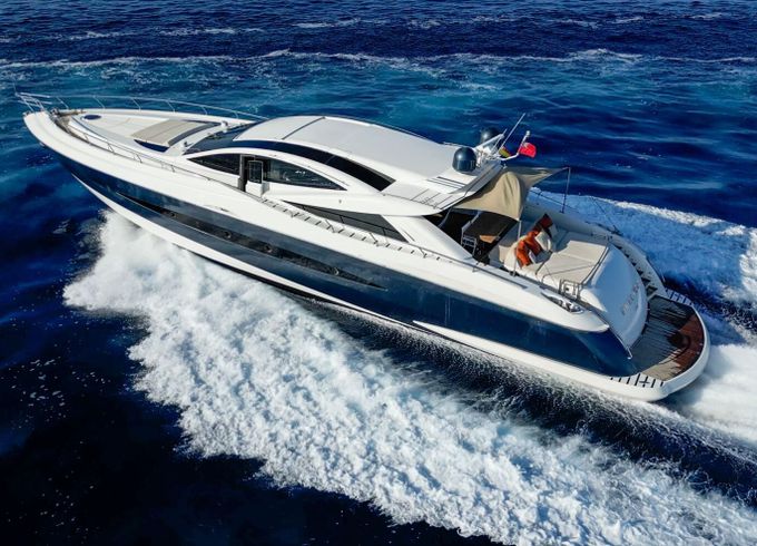 Motor yacht Canados 90 4800hp