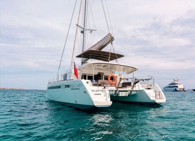 Catamaran Lagoon 450F 13.76m