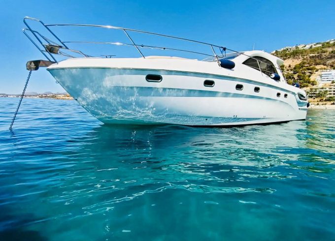 Motorboat Bavaria Bavaria 43 Sport 740hp