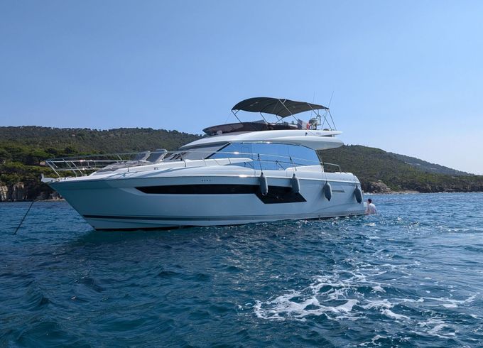 Motor yacht Prestige 520 800hp
