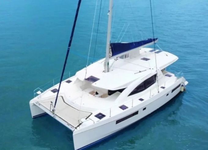 Catamaran Robertson &amp; Caine Leopard 48 14.63m