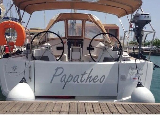 Sailboat Sun Odyssey 349 10m