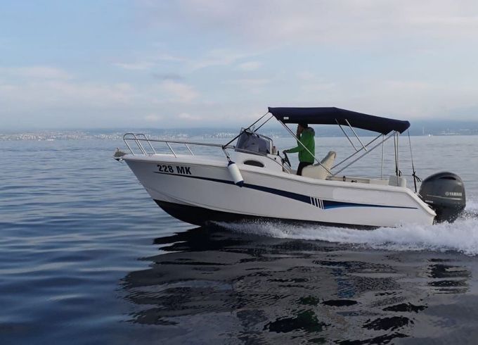 Motorboat ELAN 650 Cabin 150hp