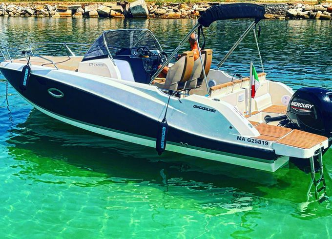 Motorboat Quicksilver 675 SUNDECK 150hp