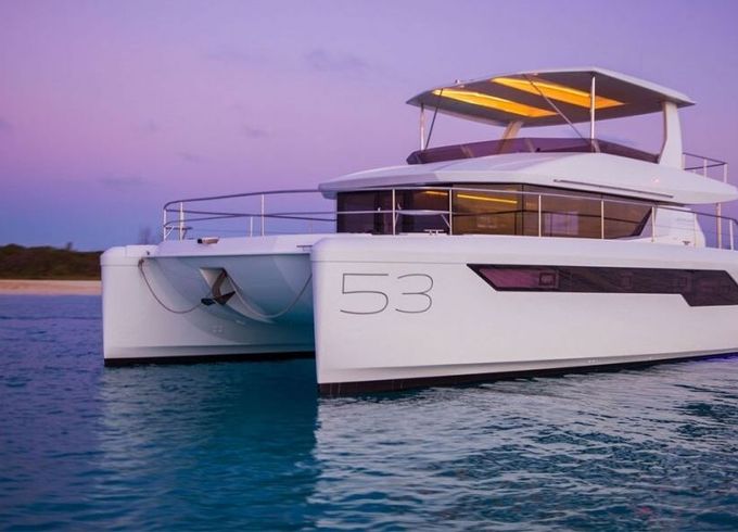 Catamaran Leopard 53 16.2m