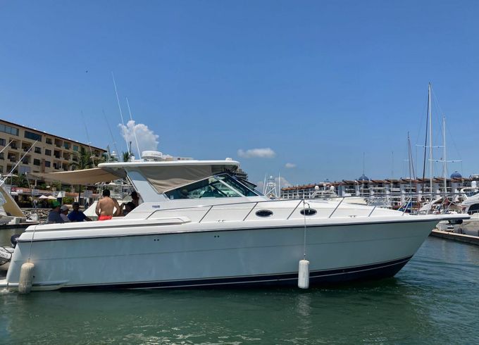 Motorboat Tiara 2001 1400hp
