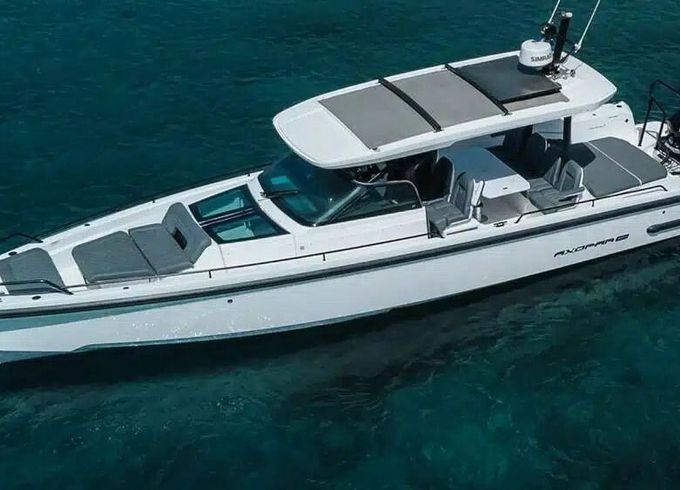 Motorboat Axopar 37 St 600hp