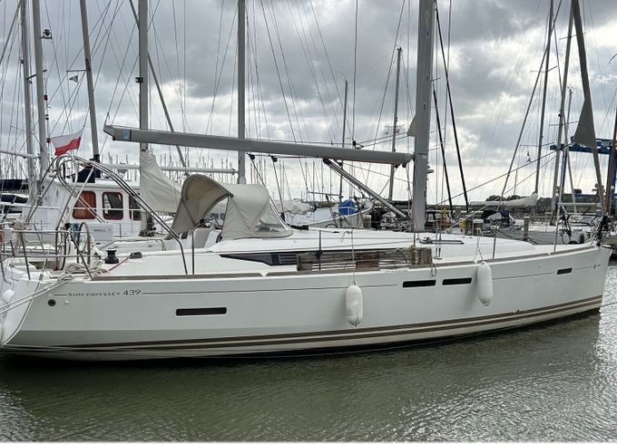 Sailboat Jeanneau Sun Odyssey 439 13.39m