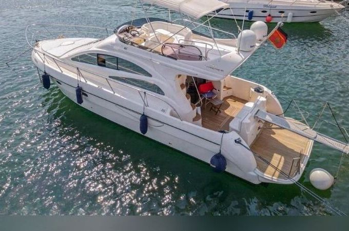 Motorboat Azimut Azimut 42 880hp