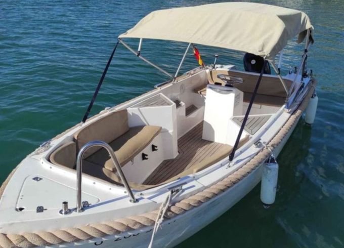 Boat without licence  Silver yacht Silver 495 15hp
