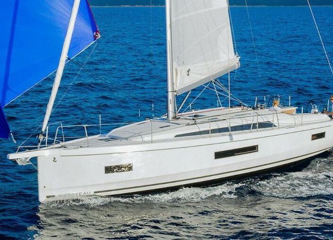 Sailboat Beneteau Oceanis 40.1 12.43m